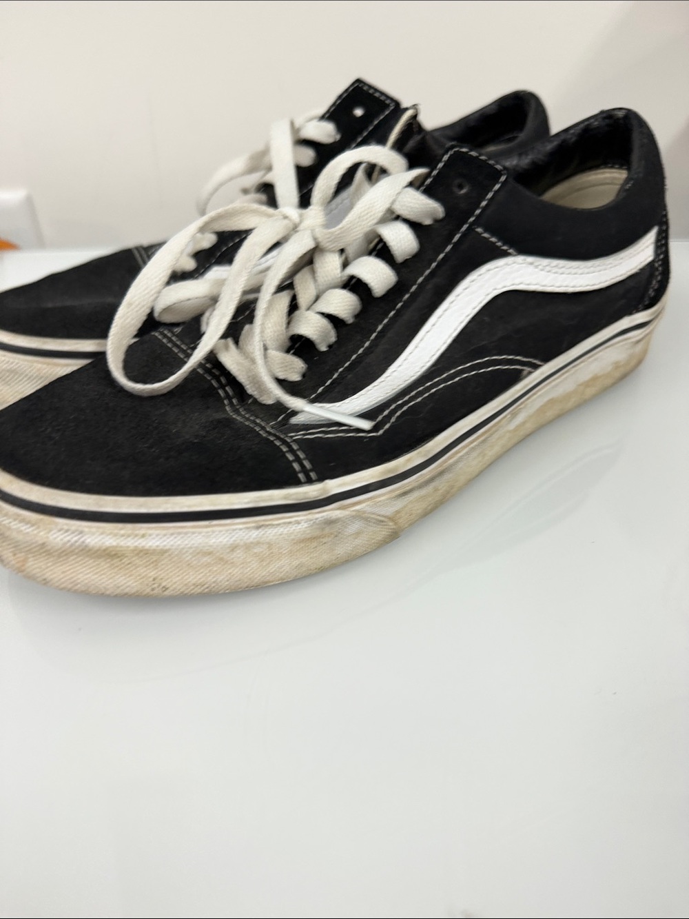 Vans Old Skool Low Top Sneakers - Black/White 8.5